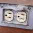 how to replace an outdoor outlet cover